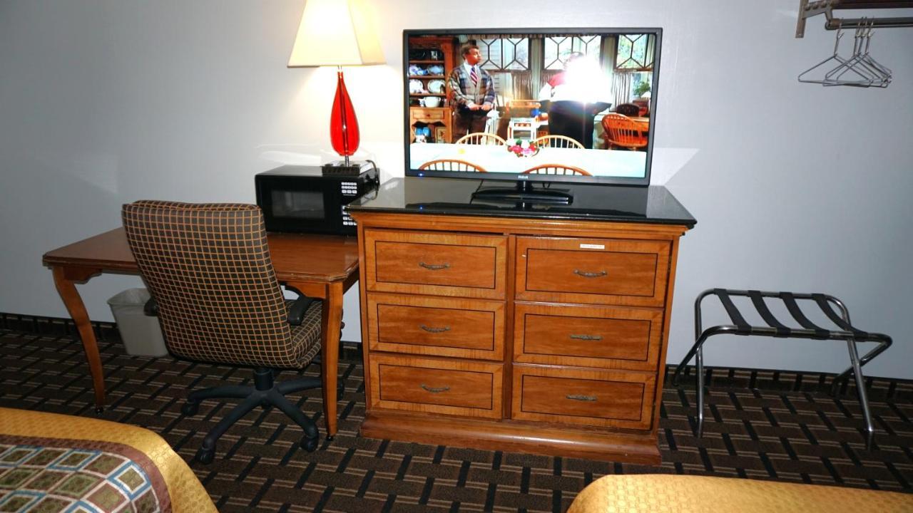 Lakes Inn Warsaw Eksteriør billede