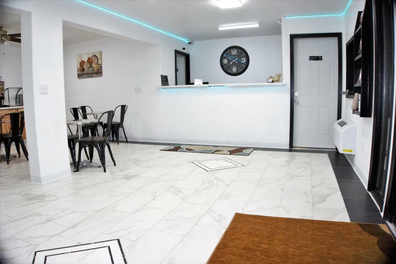 Lakes Inn Warsaw Eksteriør billede