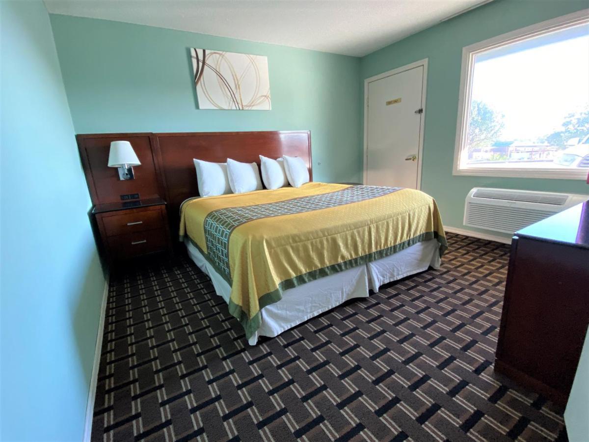 Lakes Inn Warsaw Eksteriør billede